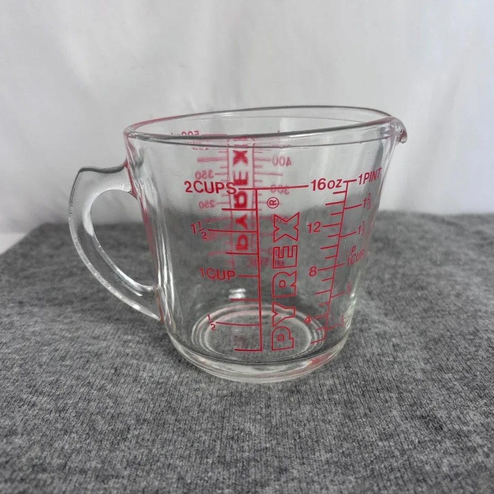Vintage PYREX 516 Glass Measuring Cup Red Lettering D-Handle 2 Cup Made in USA